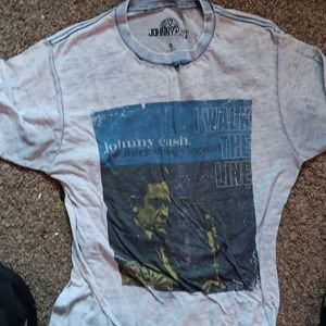 shirt printed thin Johnny Cash tee. Size small